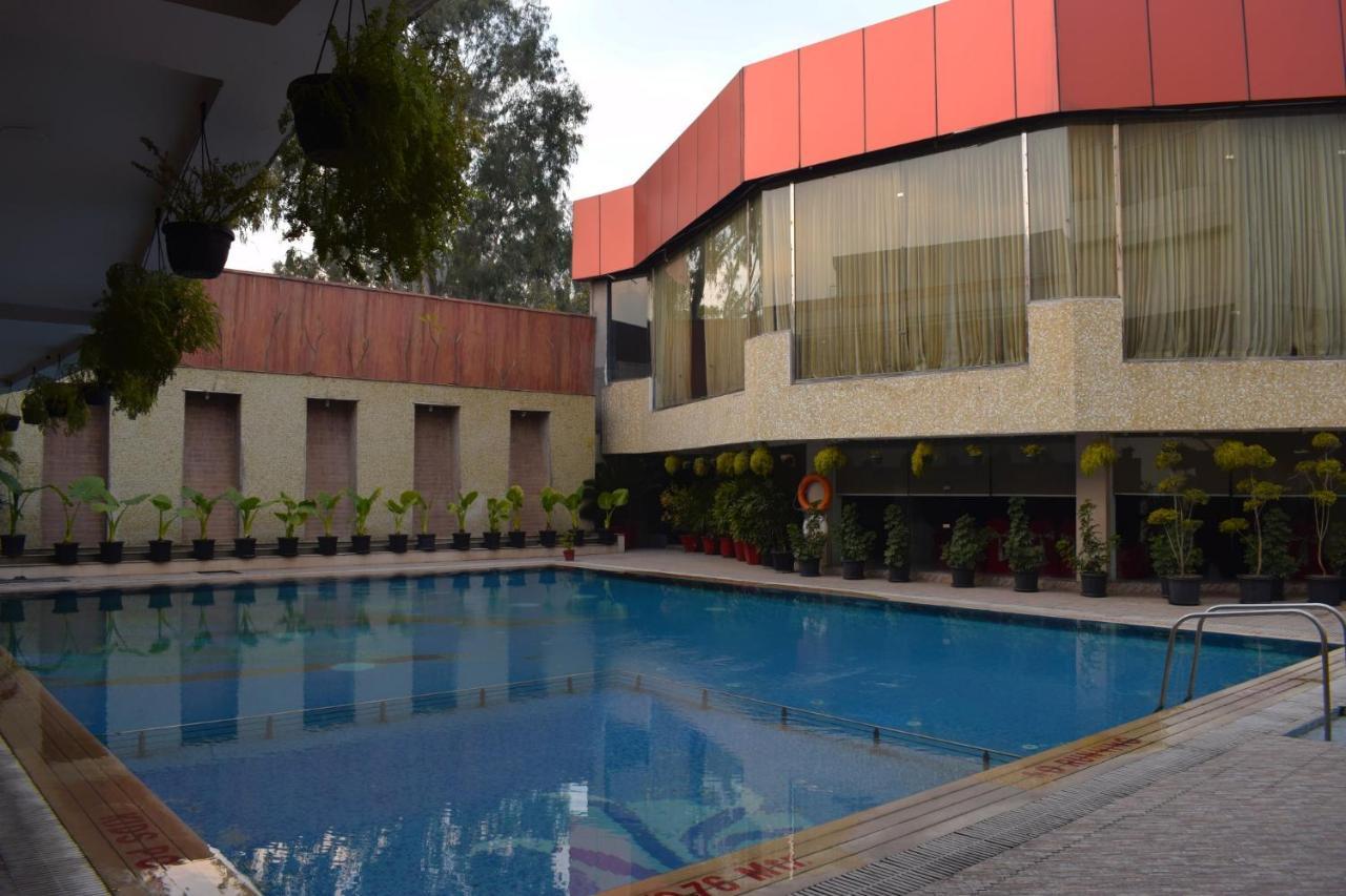 Asia One Earth Jammu Exterior photo